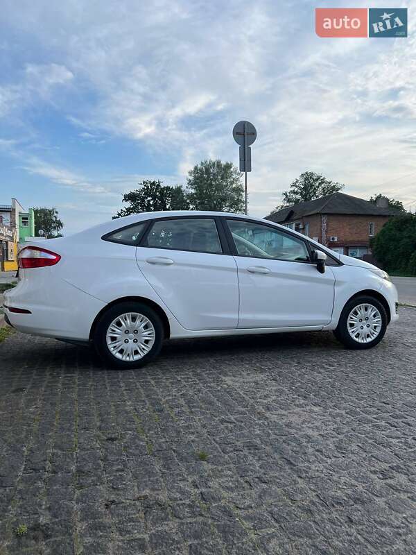 Седан Ford Fiesta 2019 в Ахтырке