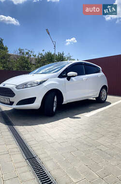 Хэтчбек Ford Fiesta 2013 в 