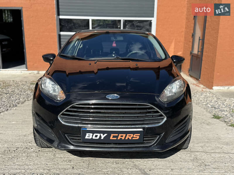 Хэтчбек Ford Fiesta 2016 в Ивано-Франковске