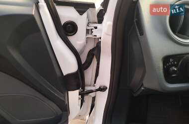 Хэтчбек Ford Fiesta 2011 в 