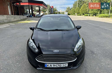 Хэтчбек Ford Fiesta 2017 в 