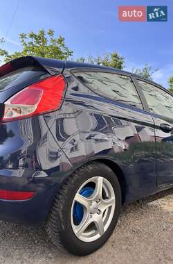 Хэтчбек Ford Fiesta 2014 в 