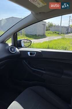 Хэтчбек Ford Fiesta 2014 в 