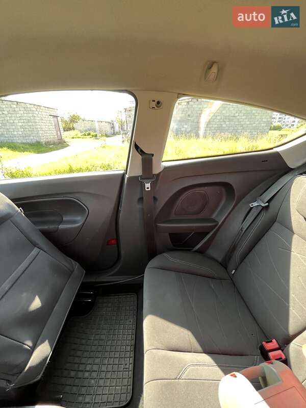 Хэтчбек Ford Fiesta 2014 в Бердичеве