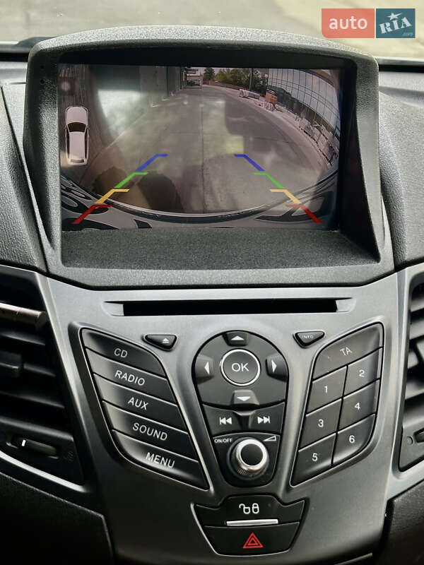 Хэтчбек Ford Fiesta 2015 в Львове