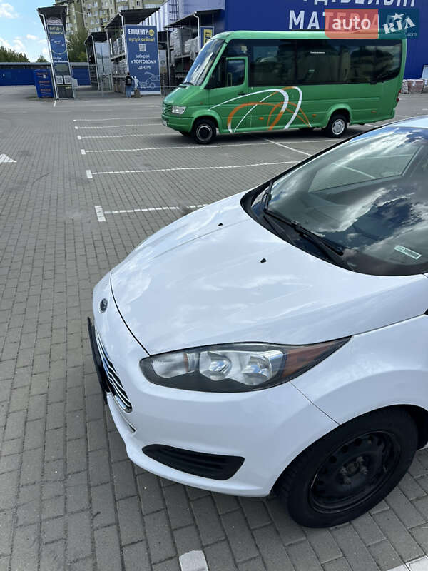 Седан Ford Fiesta 2016 в Шептицькому фото 25 Седан Ford Fiesta 2016 в Шептицькому