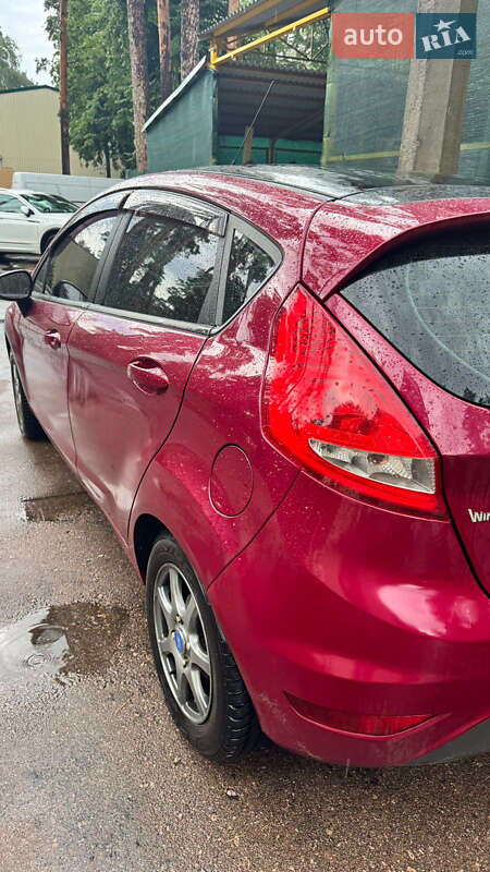 Хетчбек Ford Fiesta 2011 в Ірпені