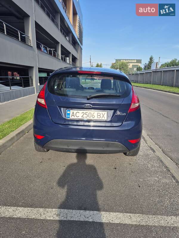 Хэтчбек Ford Fiesta 2012 в Львове