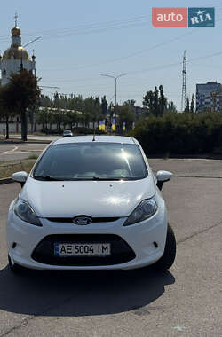 Хэтчбек Ford Fiesta 2011 в Кривом Роге
