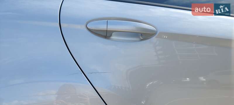 Хэтчбек Ford Fiesta 2016 в Киеве