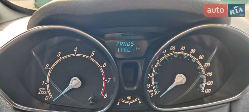 Хэтчбек Ford Fiesta 2016 в Киеве