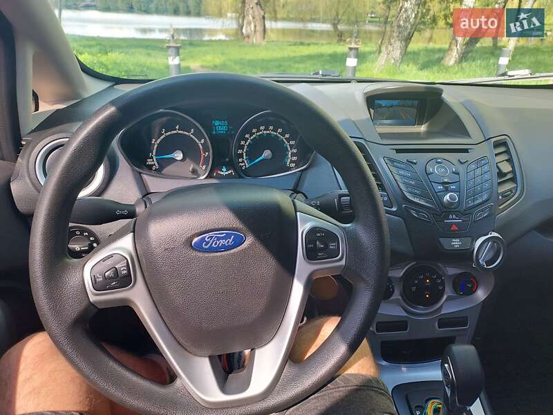 Седан Ford Fiesta 2019 в Ровно