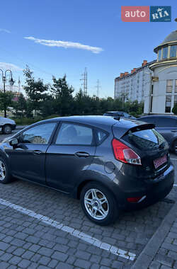 Хэтчбек Ford Fiesta 2019 в 