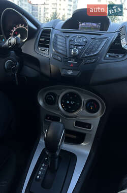 Хэтчбек Ford Fiesta 2019 в 