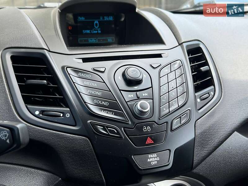 Хэтчбек Ford Fiesta 2014 в Киеве