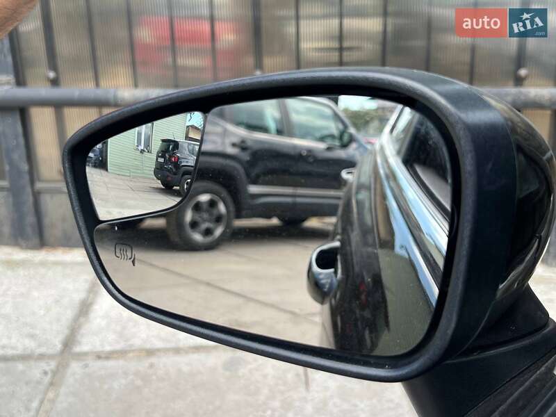 Хэтчбек Ford Fiesta 2014 в Киеве