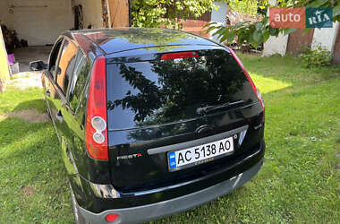 Хэтчбек Ford Fiesta 2007 в 