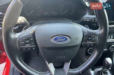 Хэтчбек Ford Fiesta 2017 в 