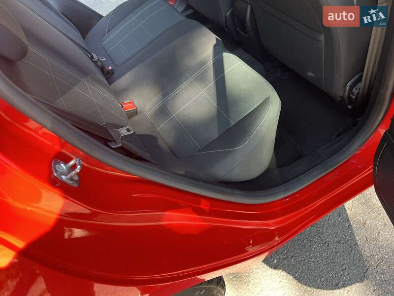 Хэтчбек Ford Fiesta 2017 в Тернополе фото 50 Хэтчбек Ford Fiesta 2017 в Тернополе