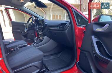 Хэтчбек Ford Fiesta 2017 в 