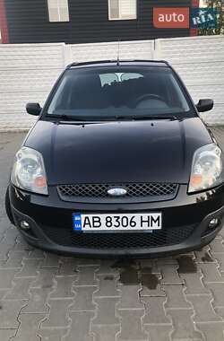 Хэтчбек Ford Fiesta 2007 в 