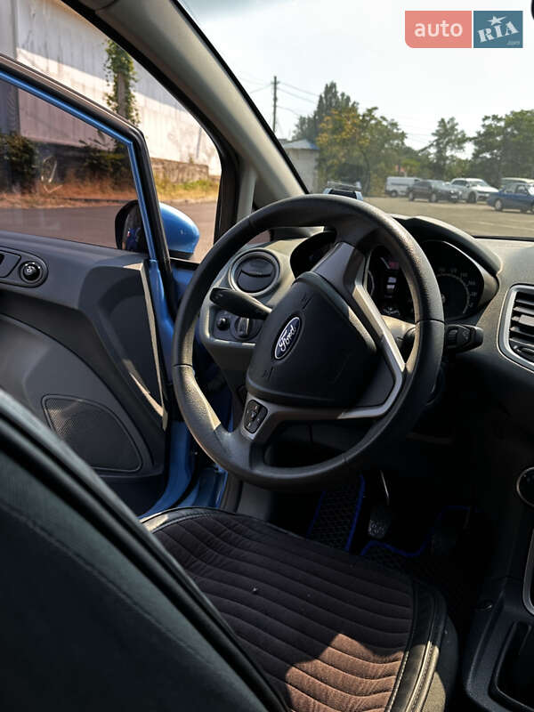 Хэтчбек Ford Fiesta 2010 в Одессе