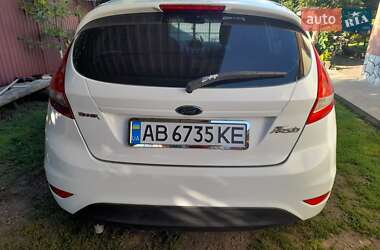 Хэтчбек Ford Fiesta 2010 в 