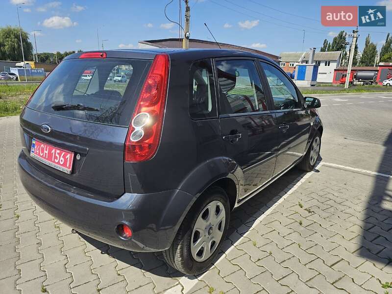 Хэтчбек Ford Fiesta 2008 в Виннице