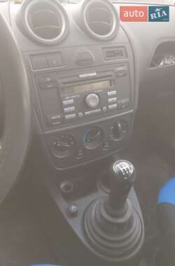 Хетчбек Ford Fiesta 2006 в Києві