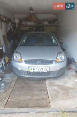 Хетчбек Ford Fiesta 2006 в Києві