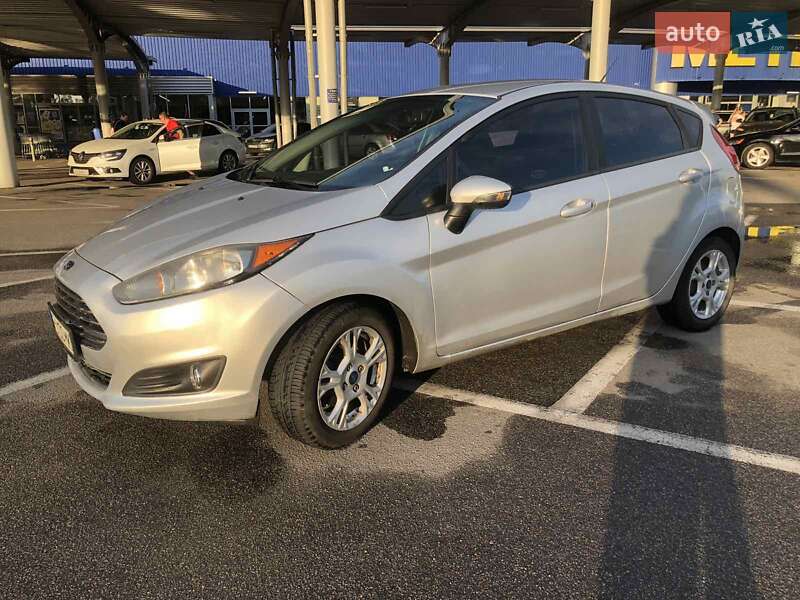 Хэтчбек Ford Fiesta 2015 в Запорожье