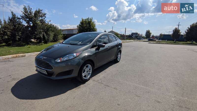 Седан Ford Fiesta 2018 в Буче