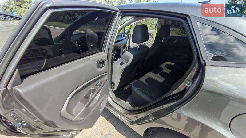 Седан Ford Fiesta 2018 в Буче