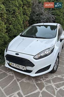 Хэтчбек Ford Fiesta 2014 в Киеве