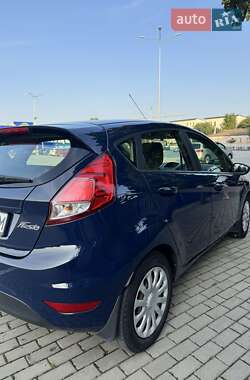 Хэтчбек Ford Fiesta 2013 в 