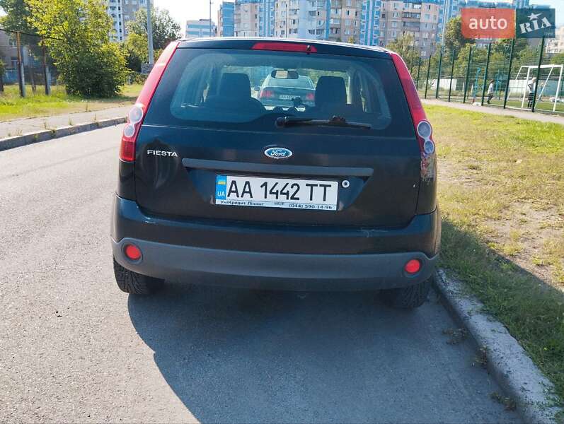 Хэтчбек Ford Fiesta 2007 в Киеве