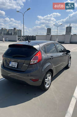 Хэтчбек Ford Fiesta 2018 в 