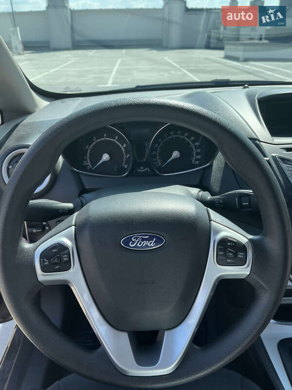 Хэтчбек Ford Fiesta 2018 в Киеве