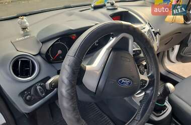 Хэтчбек Ford Fiesta 2010 в 