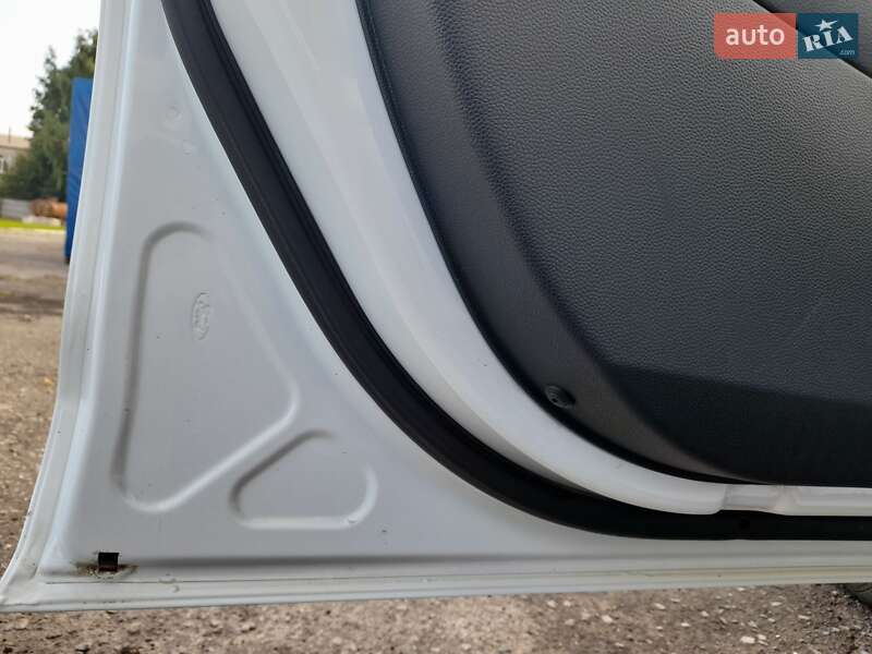 Хэтчбек Ford Fiesta 2010 в Литине