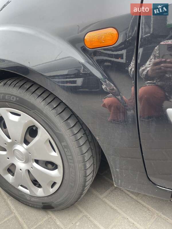 Хэтчбек Ford Fiesta 2008 в Киеве