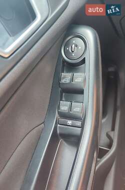 Хэтчбек Ford Fiesta 2014 в 
