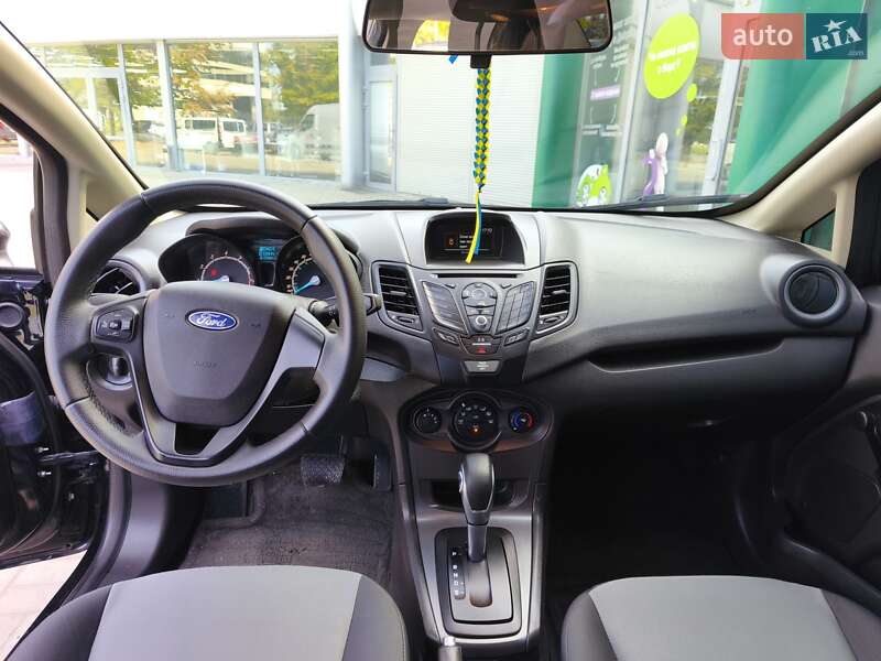 Седан Ford Fiesta 2018 в Днепре