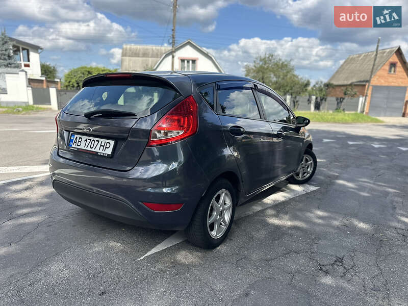 Хэтчбек Ford Fiesta 2011 в Виннице