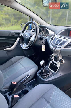 Хэтчбек Ford Fiesta 2009 в Дубно
