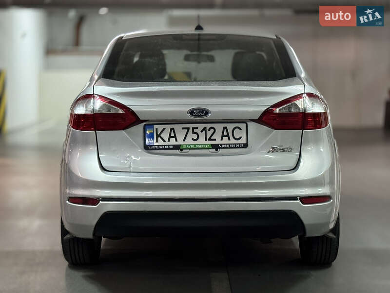 Седан Ford Fiesta 2017 в Днепре