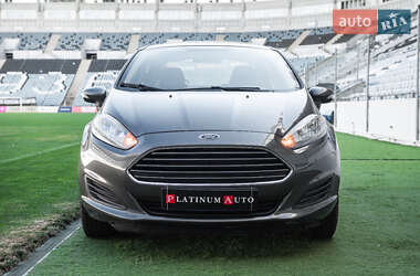 Седан Ford Fiesta 2014 в 
