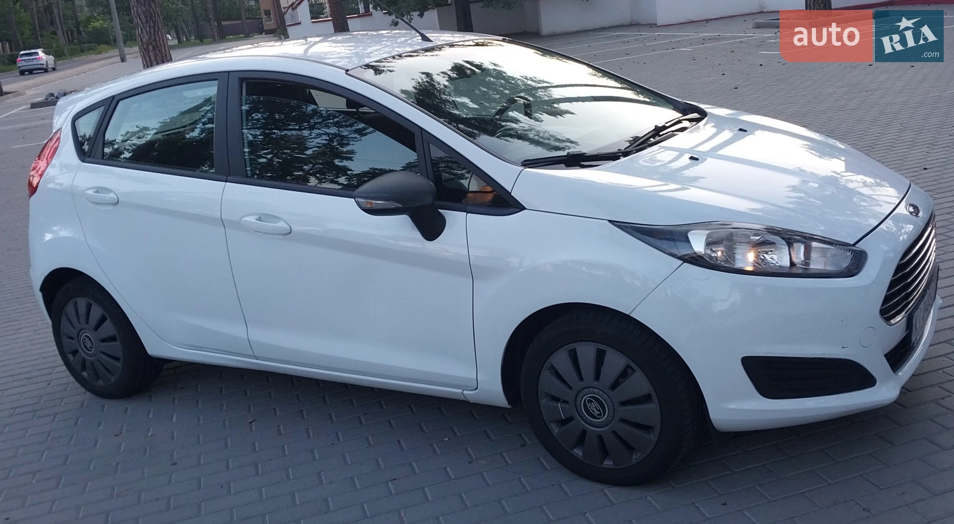 2013 Ford Fiesta - мініатюра 27