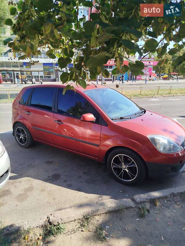 Хэтчбек Ford Fiesta 2007 в Запорожье