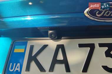 Хэтчбек Ford Fiesta 2015 в 